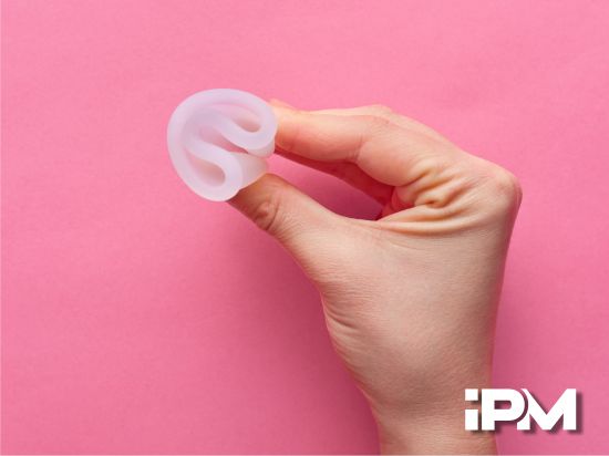 ¿Cómo colocar la copa menstrual?
